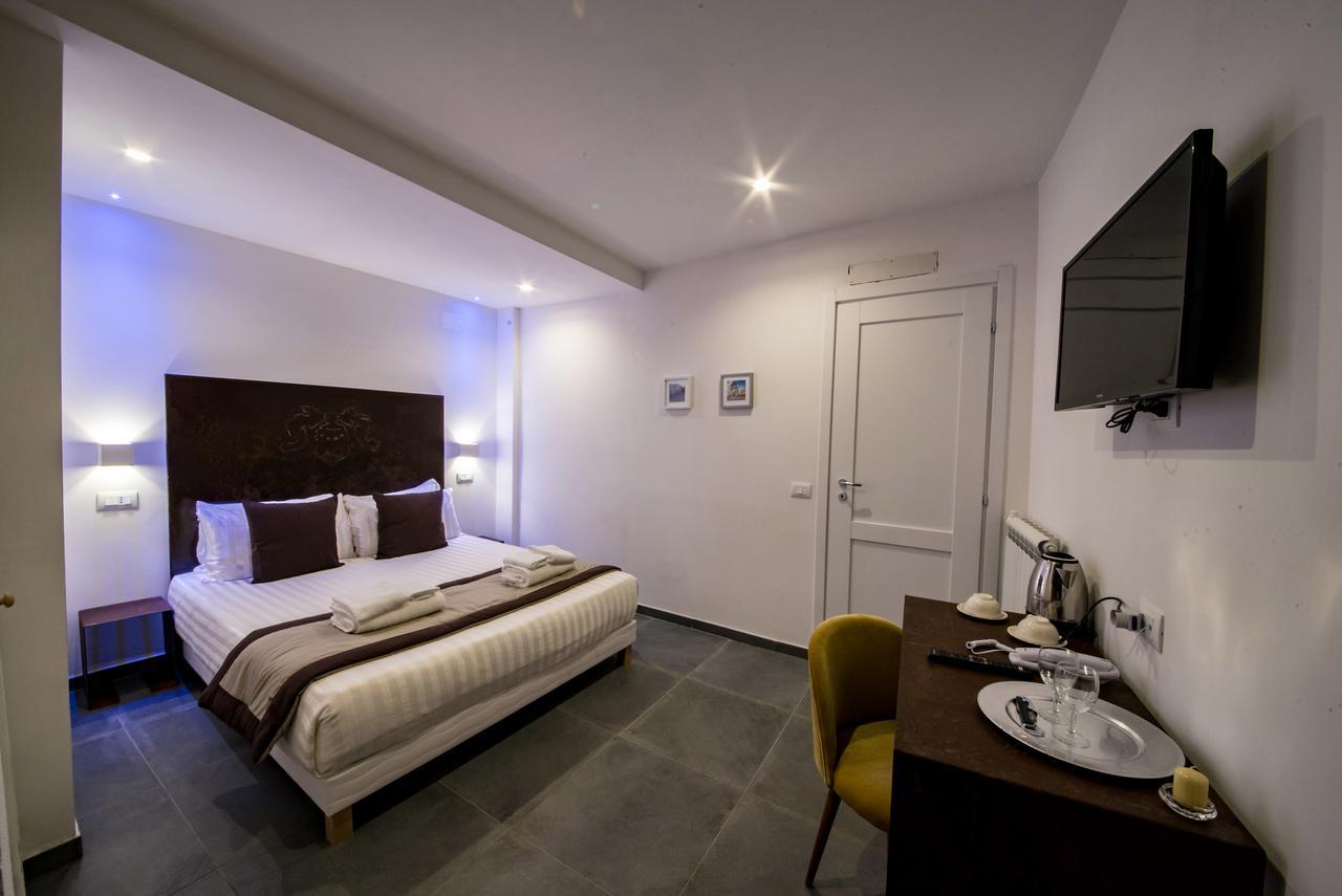 Hotel Assisivm Antica Dimora Ad Exterior photo